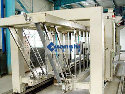 ���з��D(zhu��n)�и�C(j��)